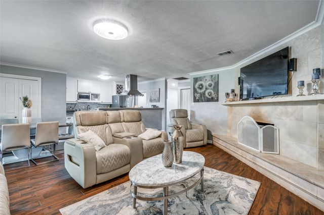 1122 Independence Trail, Grand Prairie, TX 75052