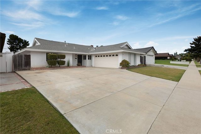 1700 W El Portal, La Habra, CA 90631