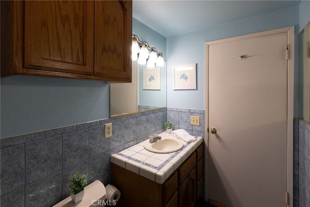 1700 W El Portal, La Habra, CA 90631