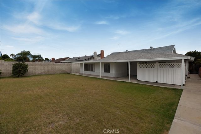 1700 W El Portal, La Habra, CA 90631
