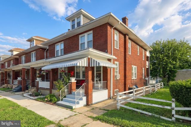 231 HARDING CT, York, PA 17403