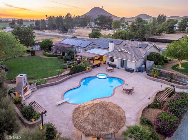 29575 Merjanian, Menifee, CA 92584