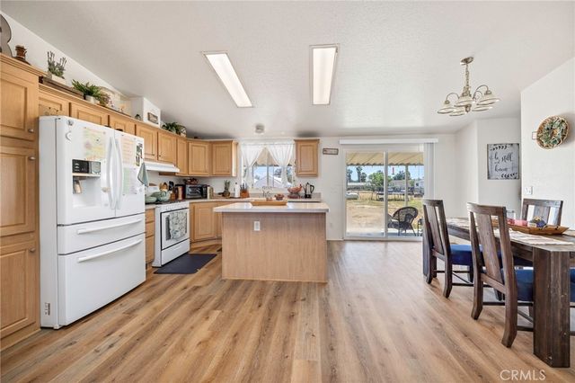 29575 Merjanian, Menifee, CA 92584
