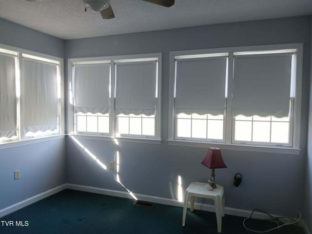 14512 White Top View, Abingdon, VA 24210