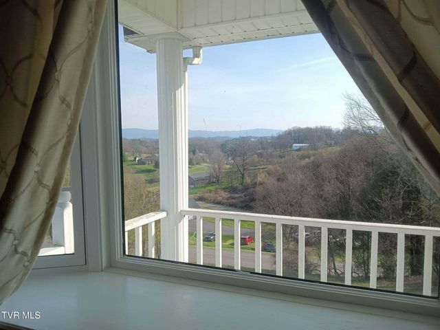 14512 White Top View, Abingdon, VA 24210