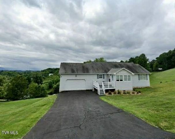 14512 White Top View, Abingdon, VA 24210
