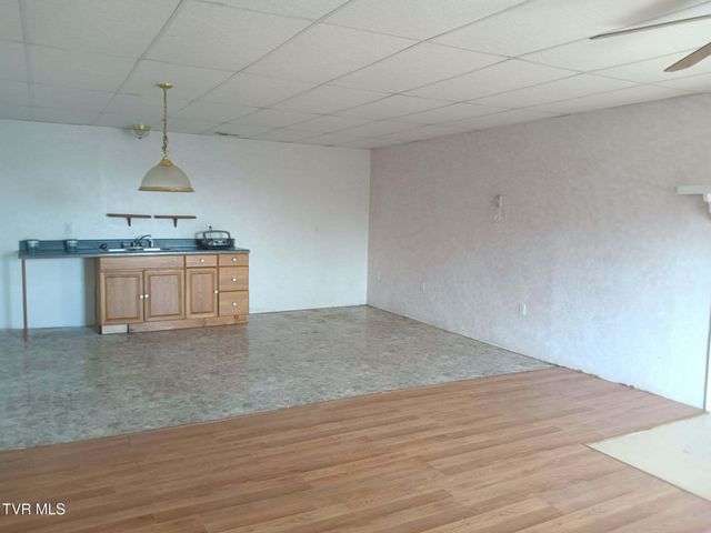 14512 White Top View, Abingdon, VA 24210