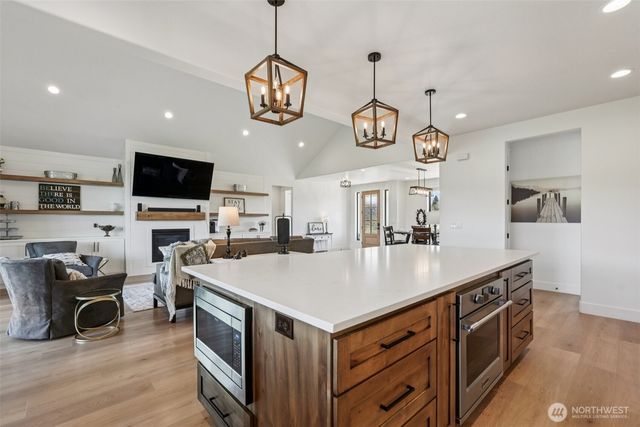 270 Tulip Lane, Woodland, WA 98674