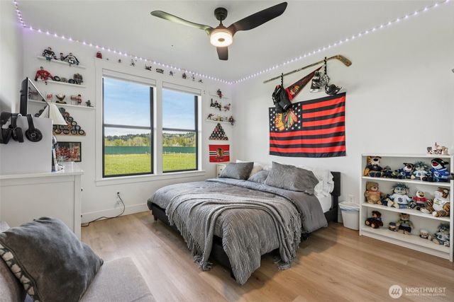 270 Tulip Lane, Woodland, WA 98674