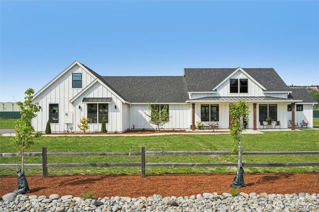 270 Tulip Lane, Woodland, WA 98674