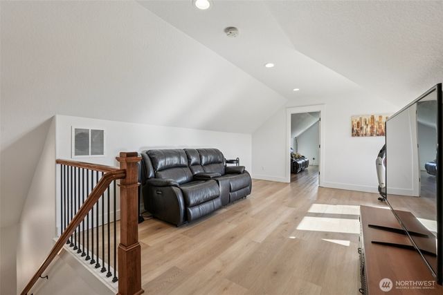 270 Tulip Lane, Woodland, WA 98674