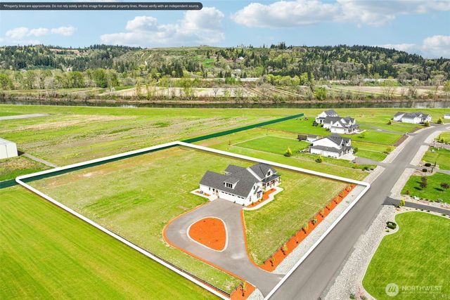 270 Tulip Lane, Woodland, WA 98674