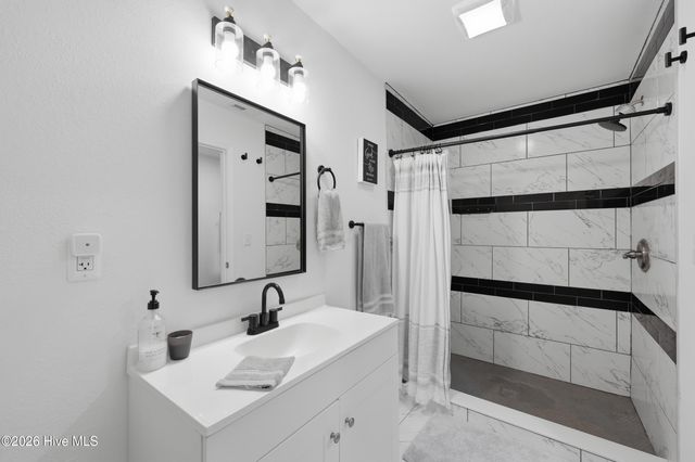 901 Tuscarora Avenue, Elizabeth City, NC 27909