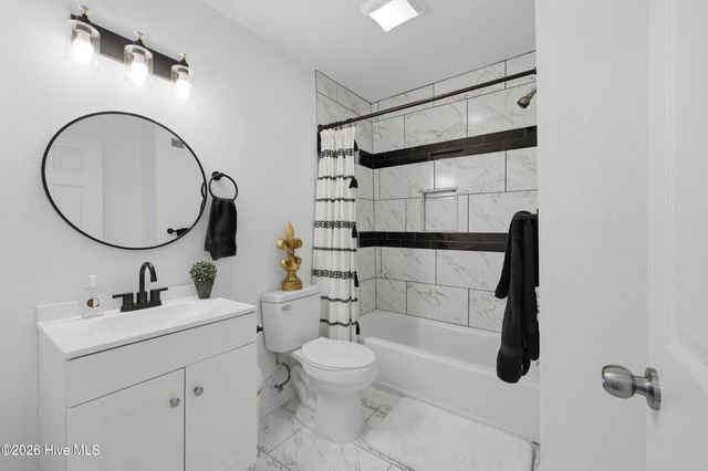 901 Tuscarora Avenue, Elizabeth City, NC 27909