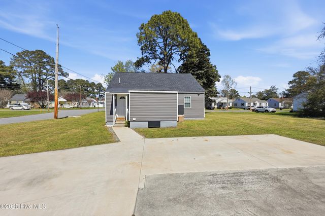 901 Tuscarora Avenue, Elizabeth City, NC 27909