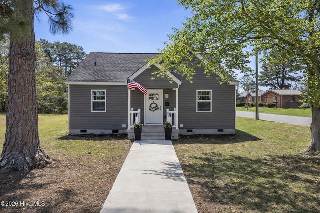 901 Tuscarora Avenue, Elizabeth City, NC 27909