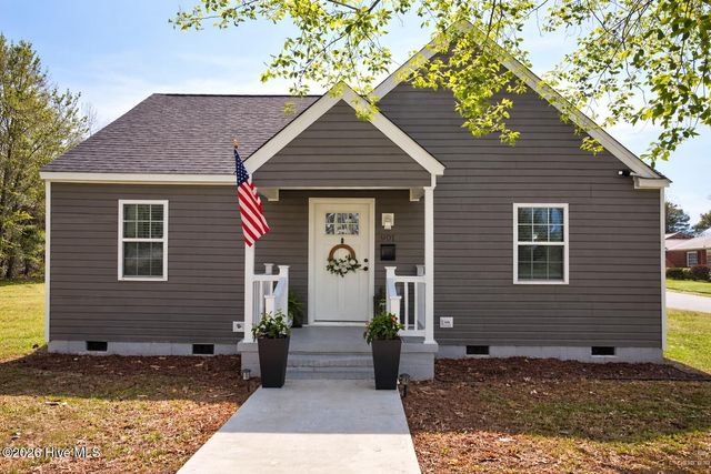 901 Tuscarora Avenue, Elizabeth City, NC 27909
