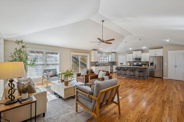 1549 Heller Ridge, Spring Hill, TN 37174