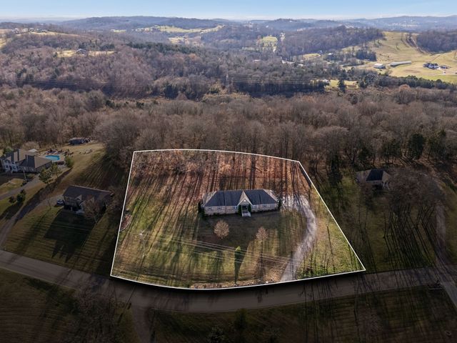 1549 Heller Ridge, Spring Hill, TN 37174