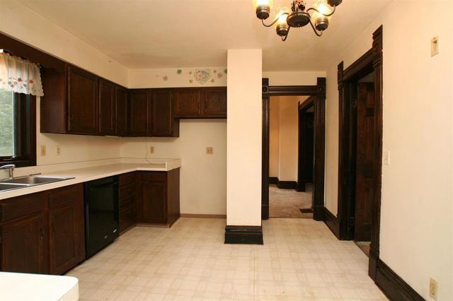 1130 Burr Oak Court, Janesville, WI 53545