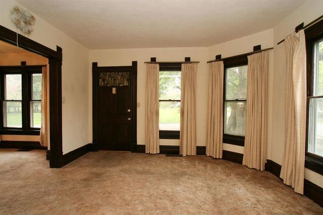 1130 Burr Oak Court, Janesville, WI 53545