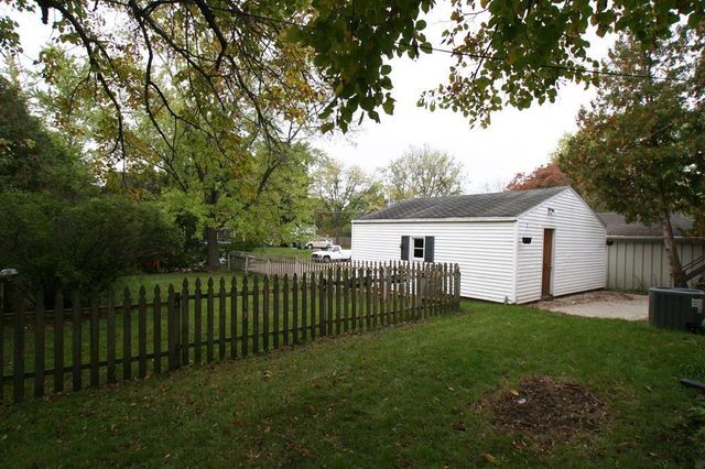 1130 Burr Oak Court, Janesville, WI 53545