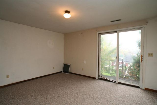 1130 Burr Oak Court, Janesville, WI 53545