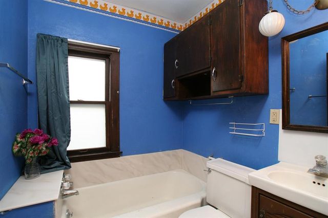 1130 Burr Oak Court, Janesville, WI 53545