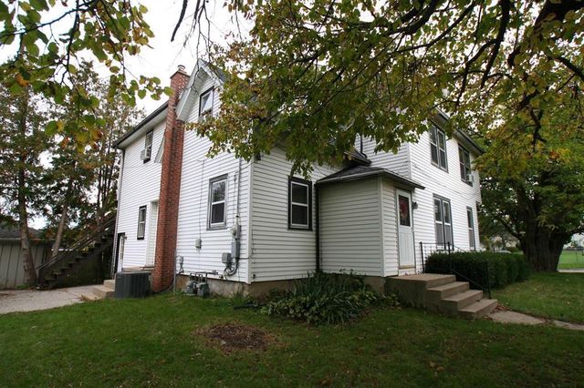 1130 Burr Oak Court, Janesville, WI 53545