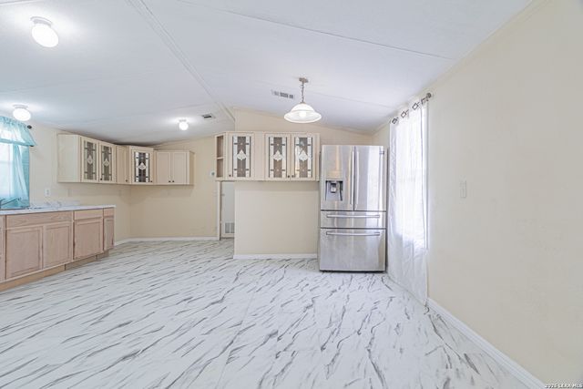 18065 County Road 163, Elmendorf, TX 78112