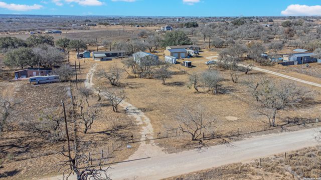 18065 County Road 163, Elmendorf, TX 78112