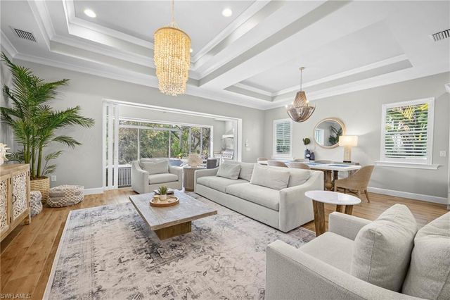 6343 Antigua WAY, Naples, FL 34113