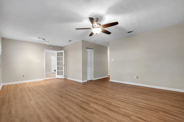 1819 Mayfair Road, Tallahassee, FL 32303