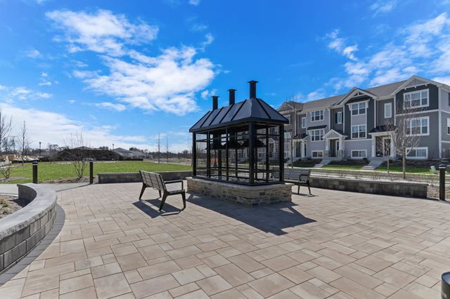 553 Yosemite Way, Mundelein, IL 60060