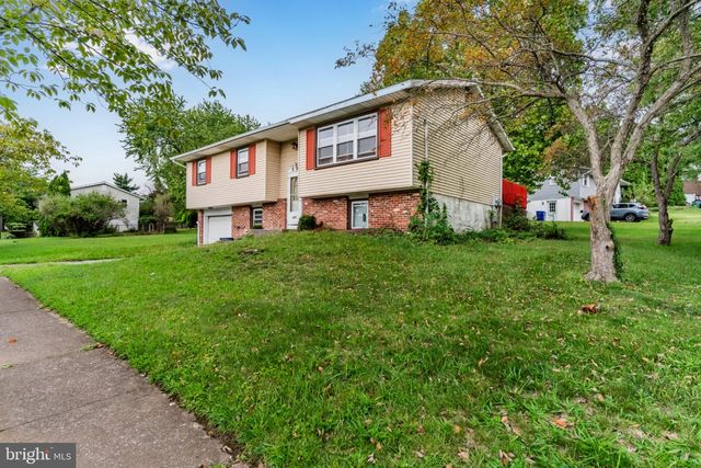 3620 TUDOR DR, Harrisburg, PA 17109
