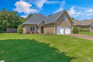 105 Linden Hall Lane, Easley, SC 29640