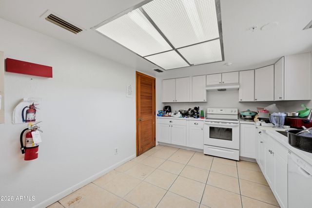 540 S VALENCIA --, Mesa, AZ 85202