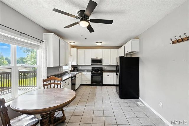 47 Valley View Drive, Saint Peters, MO 63376