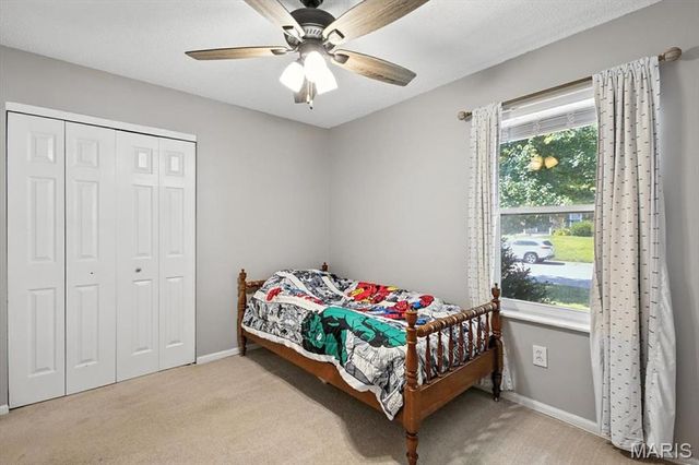 47 Valley View Drive, Saint Peters, MO 63376