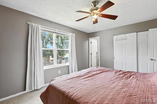 47 Valley View Drive, Saint Peters, MO 63376