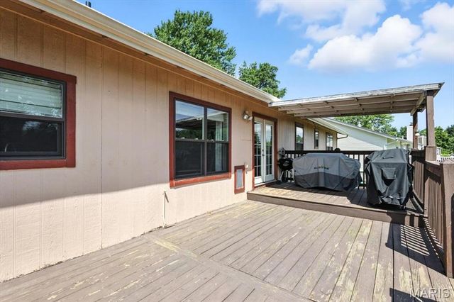 47 Valley View Drive, Saint Peters, MO 63376