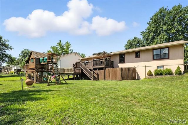 47 Valley View Drive, Saint Peters, MO 63376