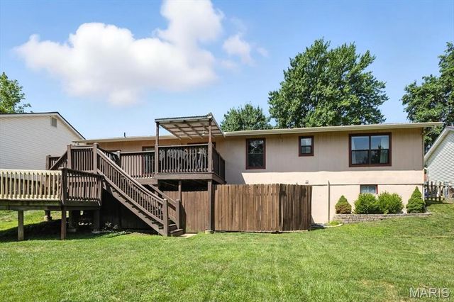 47 Valley View Drive, Saint Peters, MO 63376