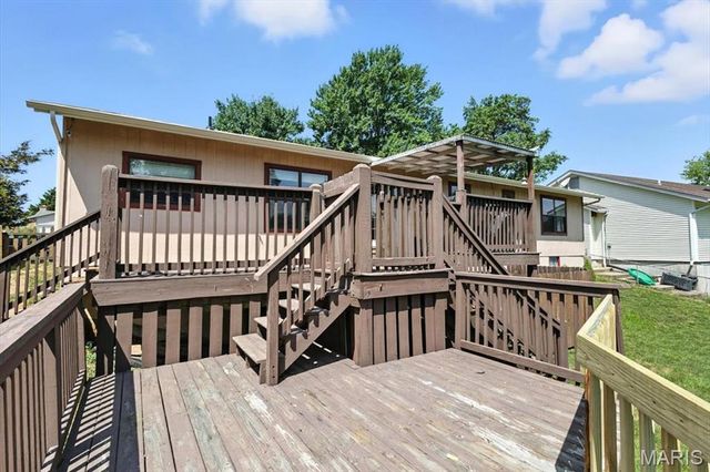 47 Valley View Drive, Saint Peters, MO 63376