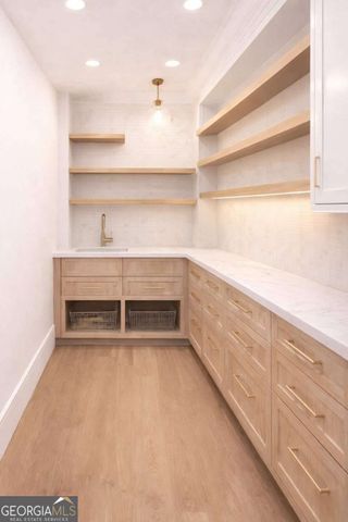 6043 Bluewater Boulevard, Gainesville, GA 30506