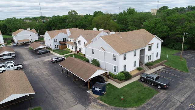 5815 SW 22nd Ter Apt 1, Topeka, KS 66614