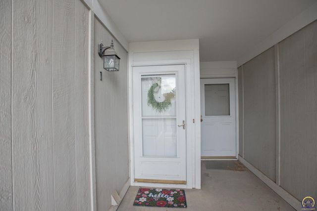 5815 SW 22nd Ter Apt 1, Topeka, KS 66614