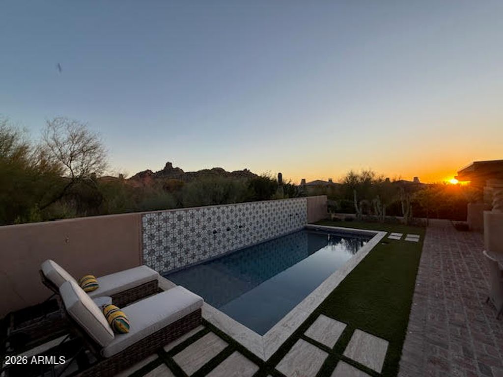 Image 1 of property listing at 10036 E BLUE SKY Drive, Scottsdale, AZ 85262