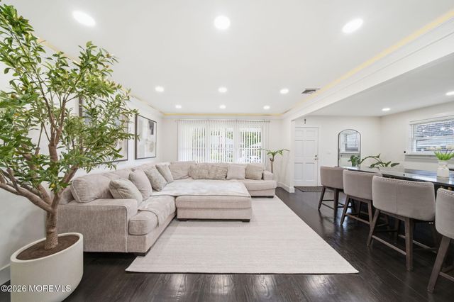 22 Macedulski Terrace, South Amboy, NJ 08879