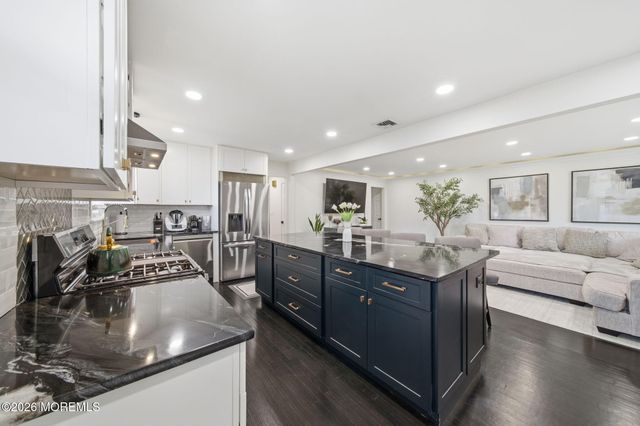 22 Macedulski Terrace, South Amboy, NJ 08879
